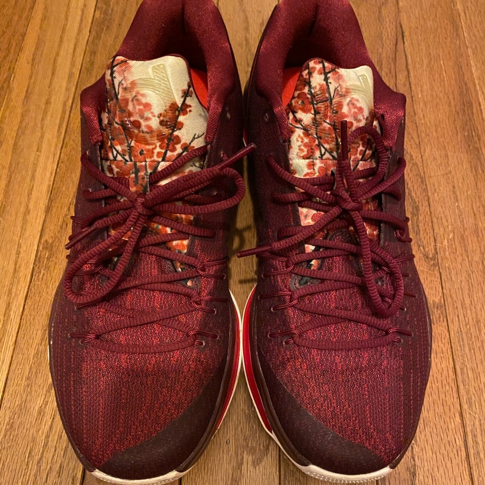 Men’s Nike Basketball Sneaker
